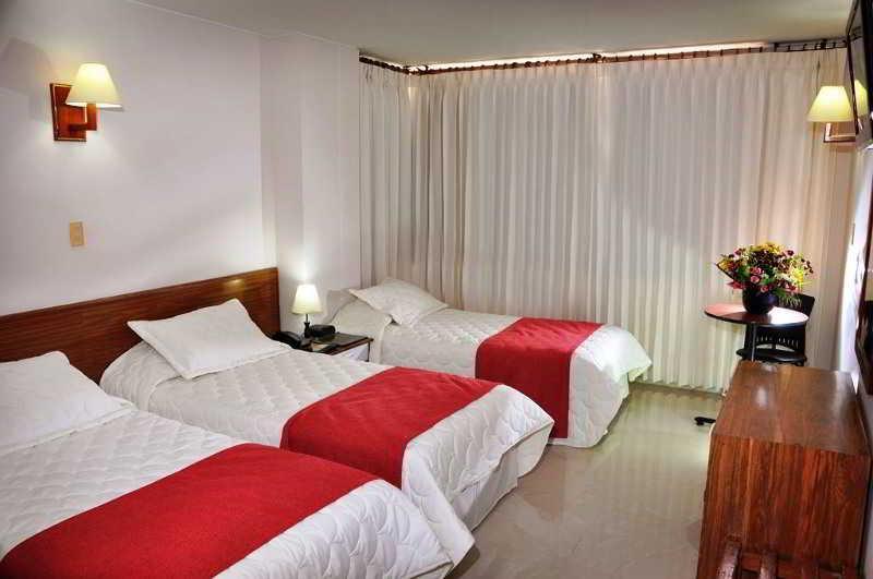 Hotel La Riviera 산타마르타 외부 사진